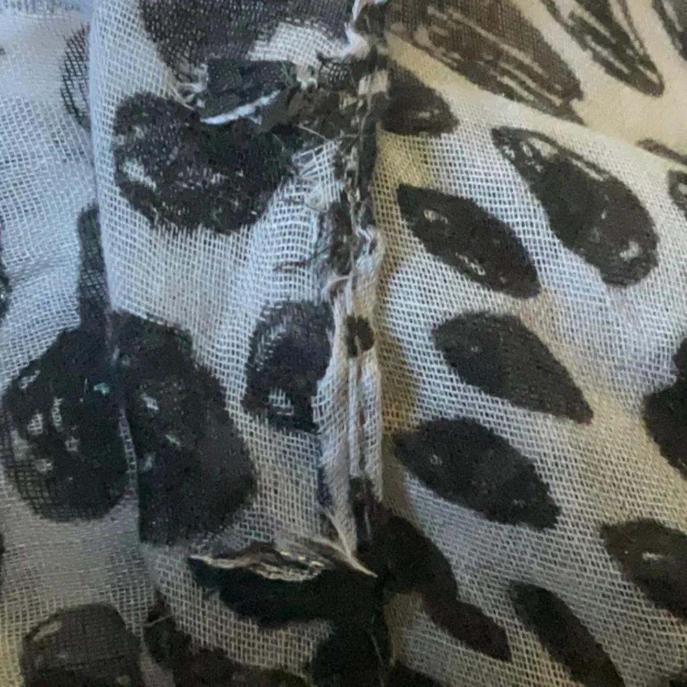 “MOSCHINO THEME” SCARF Shopping and Animal Print Large Size. - Picture 10 of 11